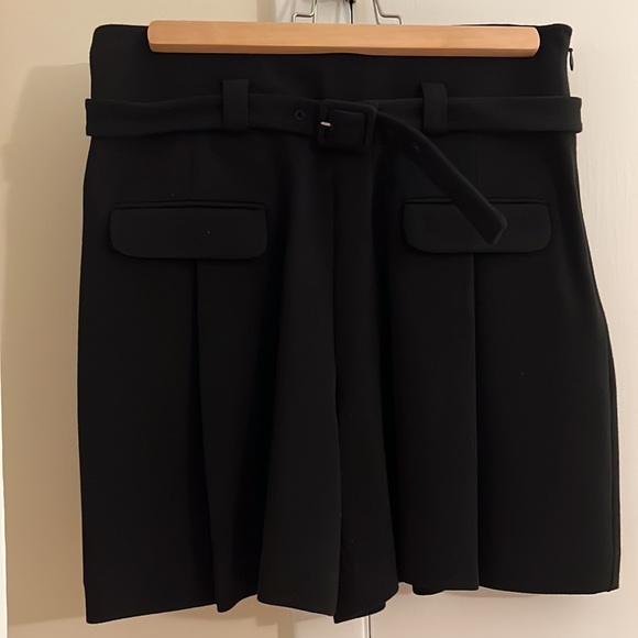 Diane von Furstenberg Black Women’s Chapman Belted High Rise Short - Picture 6 of 7